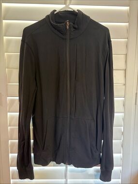 Black Lululemon Men's Full-Zip Jacket - Classic Lightweight Layer